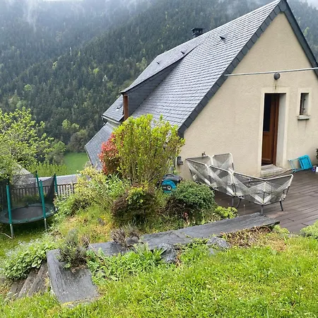 Chalet Le Petit Repaire De Sailhan, *